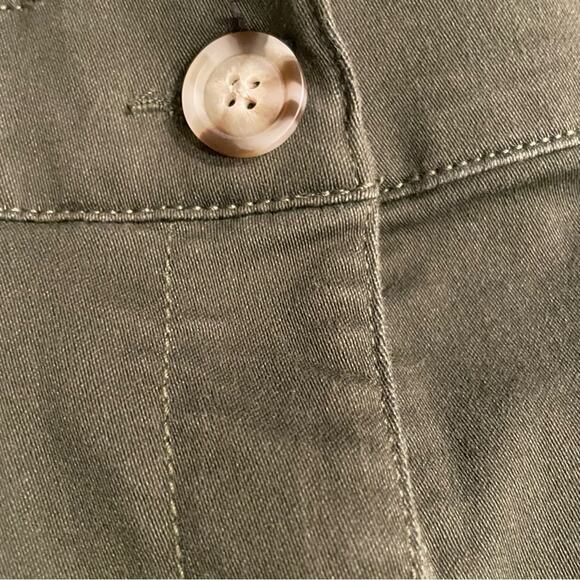 Violets & Roses Olive Green Mid Rise Ankle Pants size 8 - Picture 10 of 14